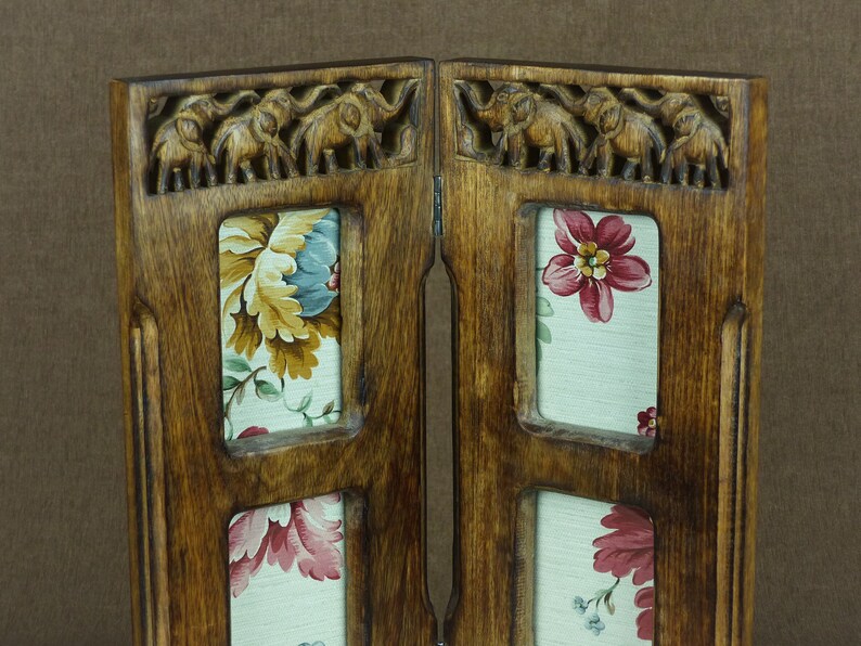 Vintage Hand-Carved Wooden Folding Photo Frame image 2