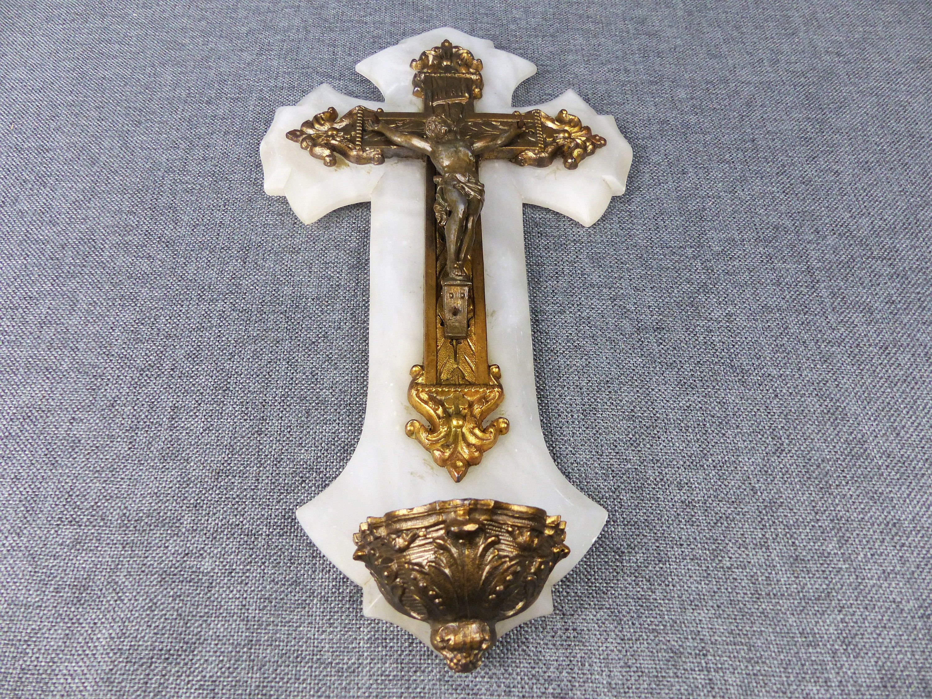 Antique Français Onyx Crucifix Holy Water Font