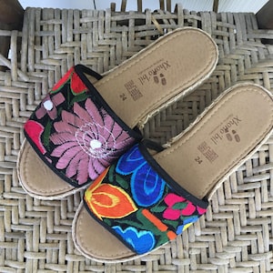 Handmade Mexican Embroidered Slide Sandals - Zapatos Artesanos - Size Womens 7