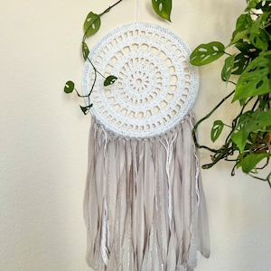 Boho crochet dreamcatcher wall hanging