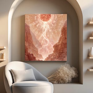Op de afbeelding: Een ingelijst canvas kunstwerk dat een hemels landschap weergeeft met een rode zon en bliksem boven een canyon. Het kunstwerk wordt getoond in een verzonken wandnis met een grijze fauteuil en droogbloemen.