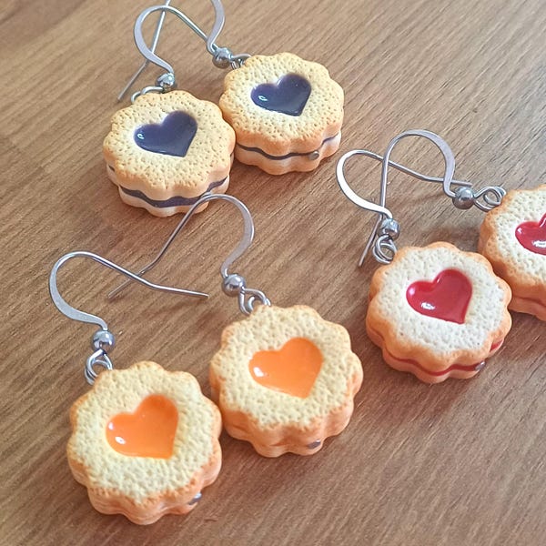 Set of earrings and necklace biscuit with red heart jam – miniature food in fimo Linzer – Christmas gift charm