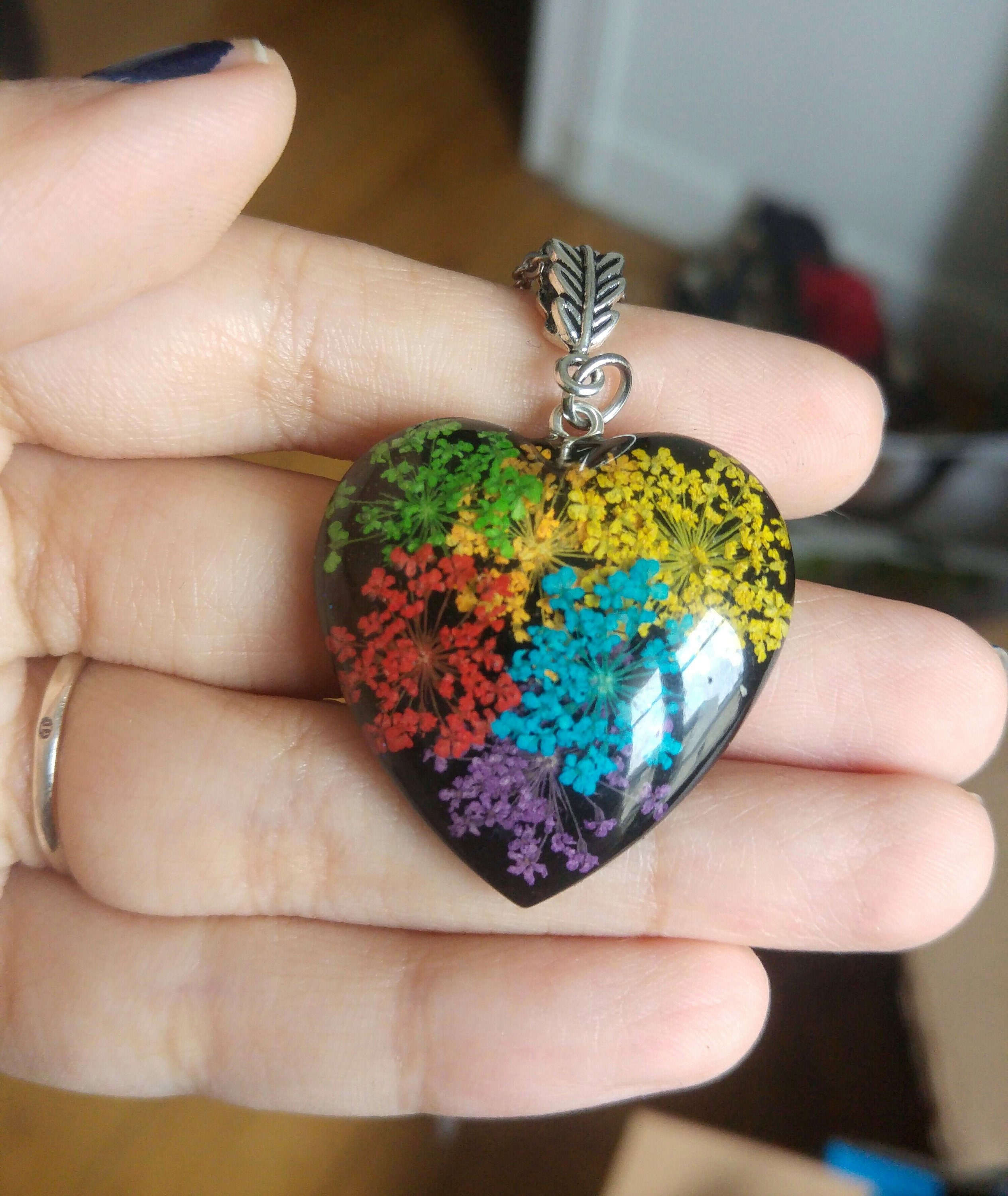 Beautlace LGBT Collares Chapados En Oro De 18 Quilates Con Corazón De Arcoíris Y Corazón Triangular, Joyería Para Hombres Y Mujeres