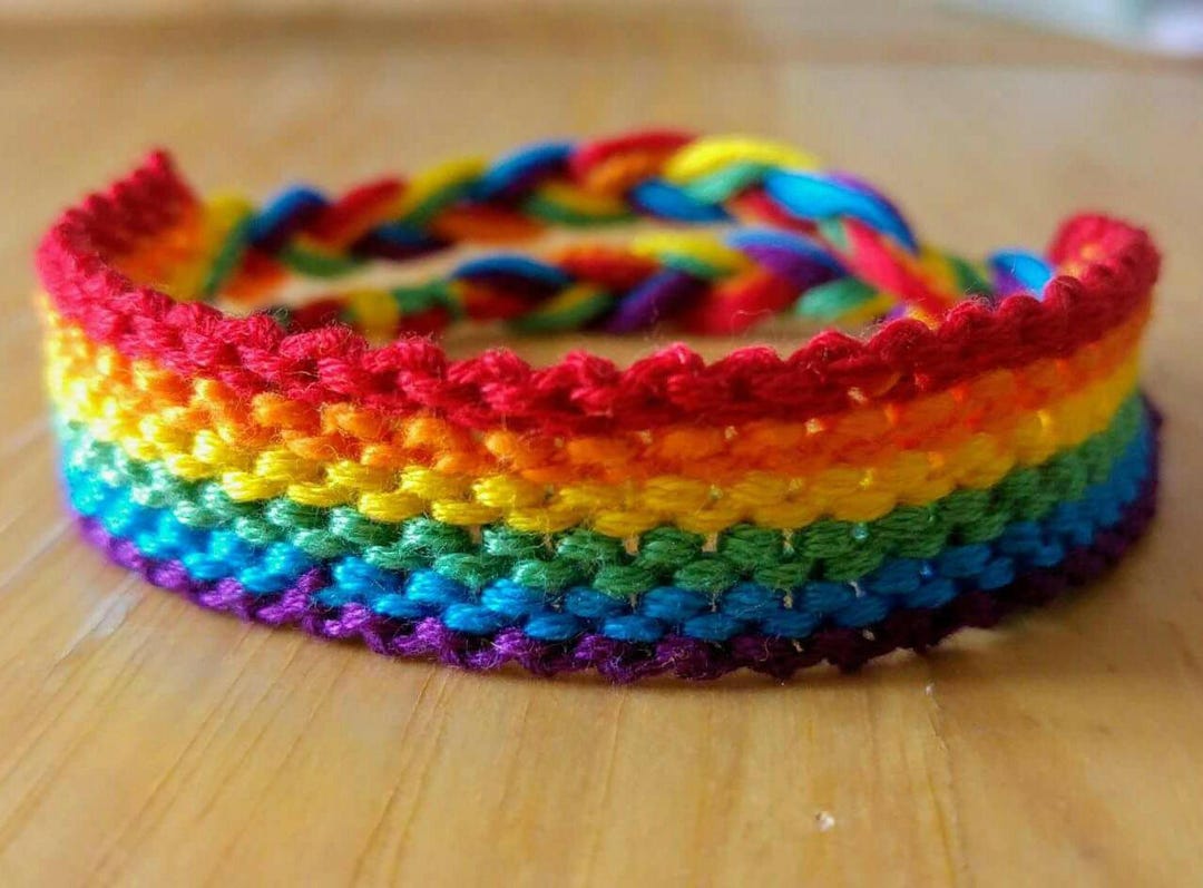 12 Bracelets D'amitié Arc-en-ciel LGBT | Tissés à La Main Réglables | Pour Poignet Ou Cheville | Cadeau Symbolique