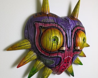 Majora&#39;s Mask Replica, Wearable with eye holes