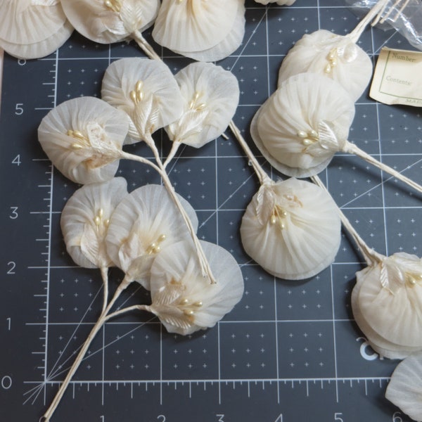 3 Stems MILLINERY HAT FLOWERS White Ivory 1950 Japan tags: Millinery Hat Flower Rose Petal Pill Box Hat Dress Petersham Grosgrain Ribbon