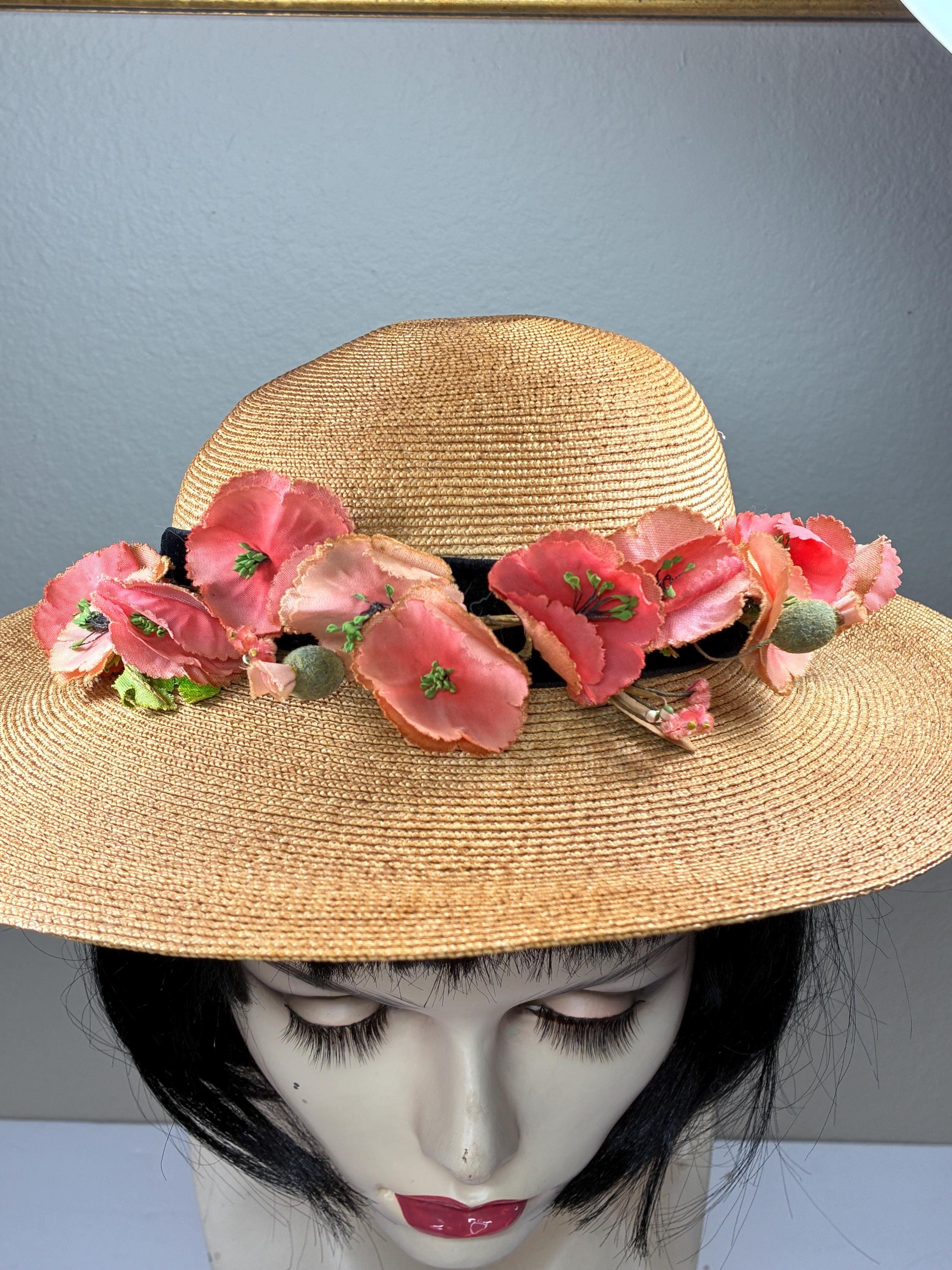 ADORABLE 1940s\' BLACK TILT STRAW TOQUE WITH FUCHSIA FABRIC FLOWERS & STEMS xs3x main image 4