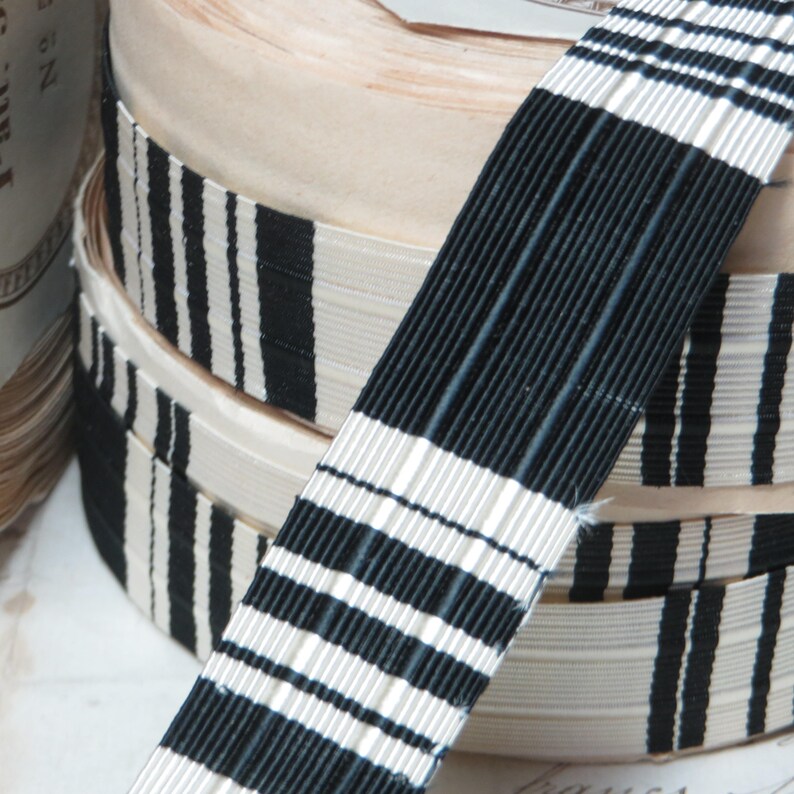 1 Roll BLACK WHITE STRIPE 1 French Woven Edge Grosgrain Art Deco Flapper Trim 1920 1930 Stetson Applique Cloche Millinery Flower image 2