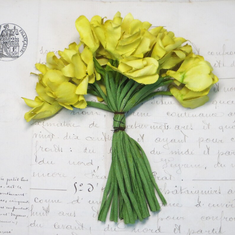 Brown Hat Bouquet Rose Lilly Geranium Bouquet 1940 1950 pill box Antique Ribbon Trim Grosgrain Petersham 1950 PURPLE MILLINERY FLOWER Tag