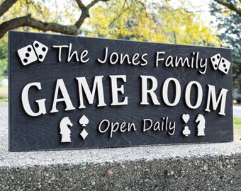 Personalized Family Game Night Wood Sign | Custom Game Night Gift | Game Room Home Decor | Family Fun Gift | Last Name Sign Board Game Lover
