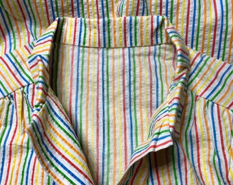 Süße Vintage 80er Jahre Regenbogen gestreifte Kurzarm-Button-Down-Bluse - Größe Damen Groß (L)