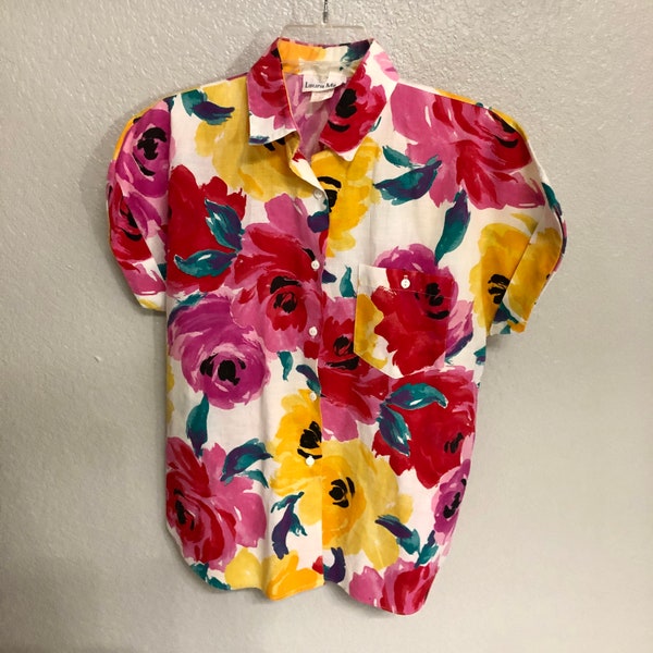 Fun 80s Summer Short Sleeve Button Down Blouse with Cheerful Abstract Brush Stroke Roses - Laura Mae - Size Women's Small (S) Modern Large L