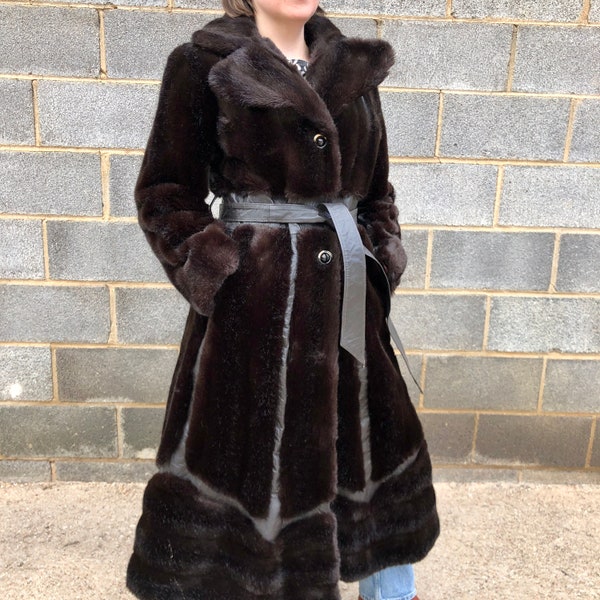 Stunning 1970s (70s) Blocky Faux Fur Princess Trench Coat - Modern Size Women's S/M - Jet Set of California - Mob Wife Aesthetic