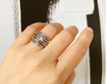 Handcrafted Wraparound Silver Wire Statement Ring - Oxidized Wirewrapped Ring