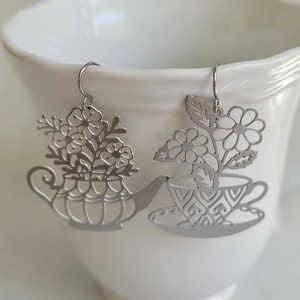 Teapot & teacup earrings - silver