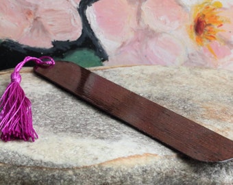 Natural live edge wooden bookmark, book place holder, booklover, wenge bookmark, nature lovers gift, bibliophile gift