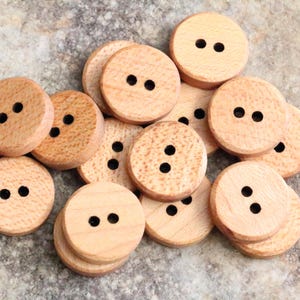 3/4 inch Maple hardwood buttons, mid size buttons, buttons for coats, buttons for crafts, buttons for sewing, brown buttons