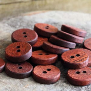 Boutons trapus en bois dur rouge de 3/4 pouces, bouton en bois personnalisé, boutons de pull, bouton de chapeau fait main, boutons de cardigan
