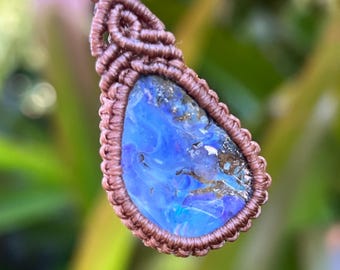 Collar de ópalo de roca de Queensland extraído a mano ~ Ópalo australiano ~ Tejido a mano