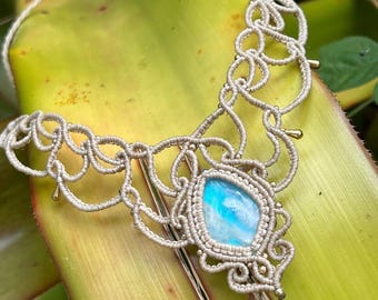 Colar Pedra do Céu | Colar Macramê de Ágata Pluma Azul | Joias Inspiradas na Natureza | Gargantilha de Cristal Feita à Mão