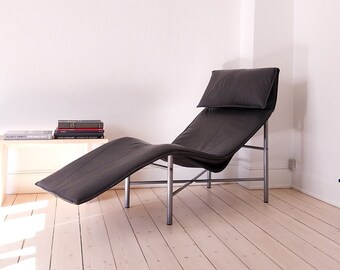 Vintage ikea leather chaise longue vintage, sculptural lounge chair, black chaiselongue, Bauhaus chair, postmodern furniture, Scandinavian