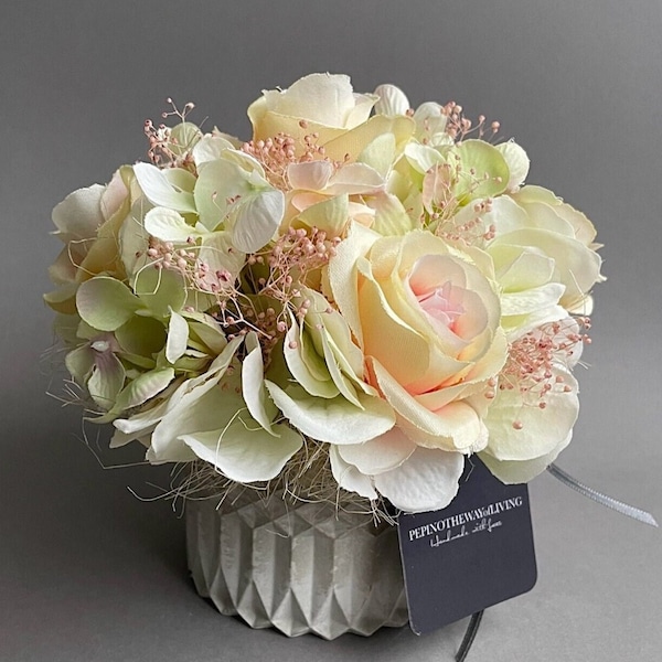 Flower arrangement “FLEUR” with flowers made of textile fabric — silk flowers — fabric flowers — durable flower arrangement — decorative flowers — artificial flowers