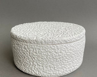 Scatola in ceramica, bianco sporco - conservazione gioielli - conservazione piccoli oggetti - scatola - scatola in ceramica con superficie strutturata