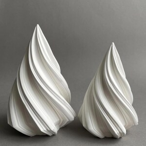 Skulpturen-Set in Off White — stilvolle minimalistische Tannenbäume — puristisch, modern — für Weihnachten und das ganze Jahr zdjęcie 1