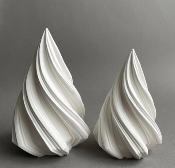 Skulpturen Set aus Keramik, off white — stilvolle minimalistische Tannenbäume — puristisch, modern — für Weihnachten und das ganze Jahr
