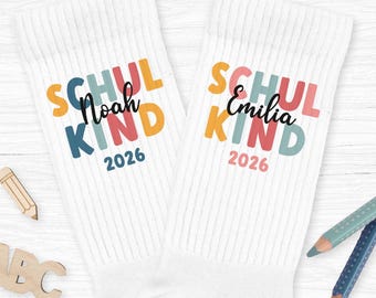 Schulkind Socken beidseitig personalisiert als Geschenk zur Einschulung für Schulkinder Tennissocken - weiß - Schulkind 2026 - Wunschname
