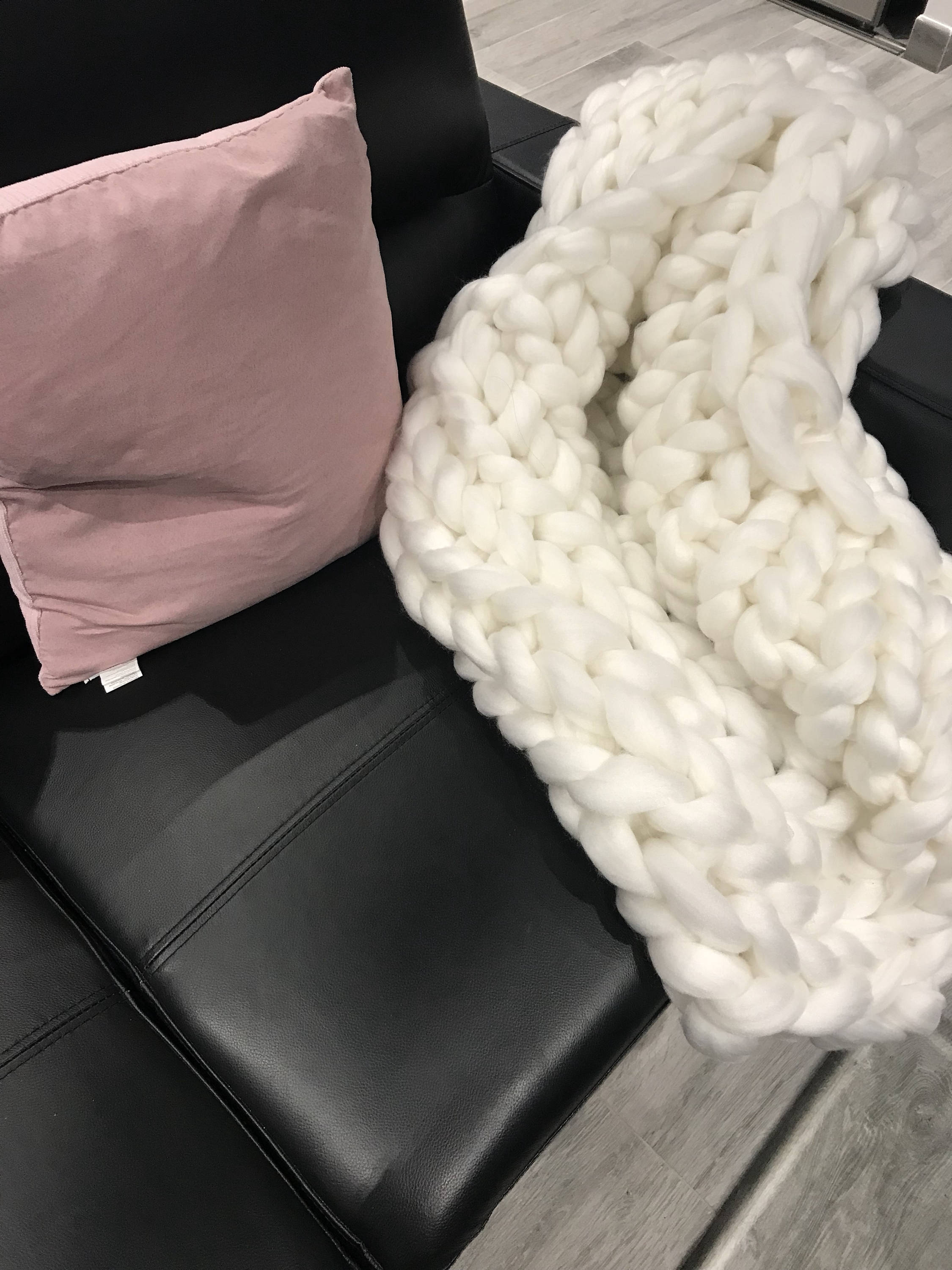 Couverture Blanche en Grosse Maille - Chuncky Knit Blanket.