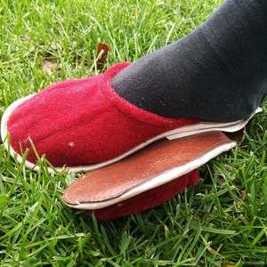 Wollen slippers / Eco slippers / Huis slippers / Womens slippers / Warme slippers / Handgemaakte slippers / Gebreide slippers / Rode slippers /