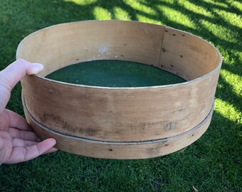 Flour sieve / Vintage sieve / Antique wooden sieve / Photo props / Wall decor / Antique sieve / Primitive flour sieve / Flour Farm Tool