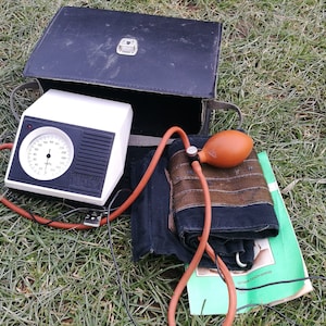 Blood pressure monitor / Vintage blood pressure meter /Medical first aid blood /Blood Pressure /Blood pressure monitor / Apparatus for Blood