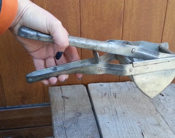 Potato Metal Press /Russian Retro Citrus Press /Working press /Tomato press / Molded Aluminum / Hand Juicer / Aluminum Press / Antique Press