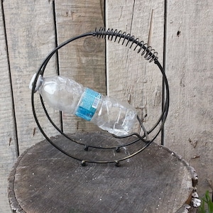 Wine bottle holder / Wine holder / Metal wine holder / Wine accessories / Metal stand / Metal art / Metal bottle holder / Wine decor /