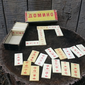 Kids play/Play and think/Game for the student/Gift for children/Antique set of dominoes/Vintage dominoes / Dominoes game / 34  plastic Tiles