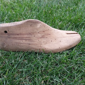Old shoe mold / Vintage shoe mold / Antique shoe mold / Wooden shoe mold / Shoe shape / Vintage shoe /Shoe making /Shoe forms /Women&#39;s shoes