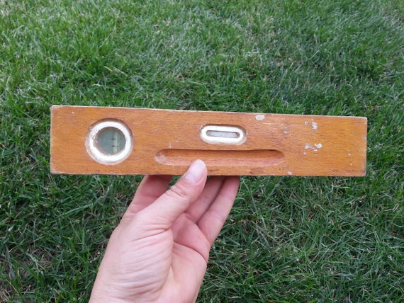 Vintage Wooden Level / Antique Tool /primitive Wooden Level /rustic Home  Decor /farmhouse Decor /spirit Level /small Level /old Wooden Level - Etsy  Hong Kong