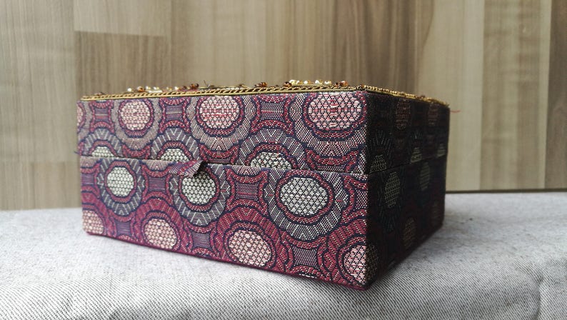 Jewelry box Jewelry pouches Jewelry storage Jewelry organizer Jewelry packaging Keepsake box Trinket box Personalized box