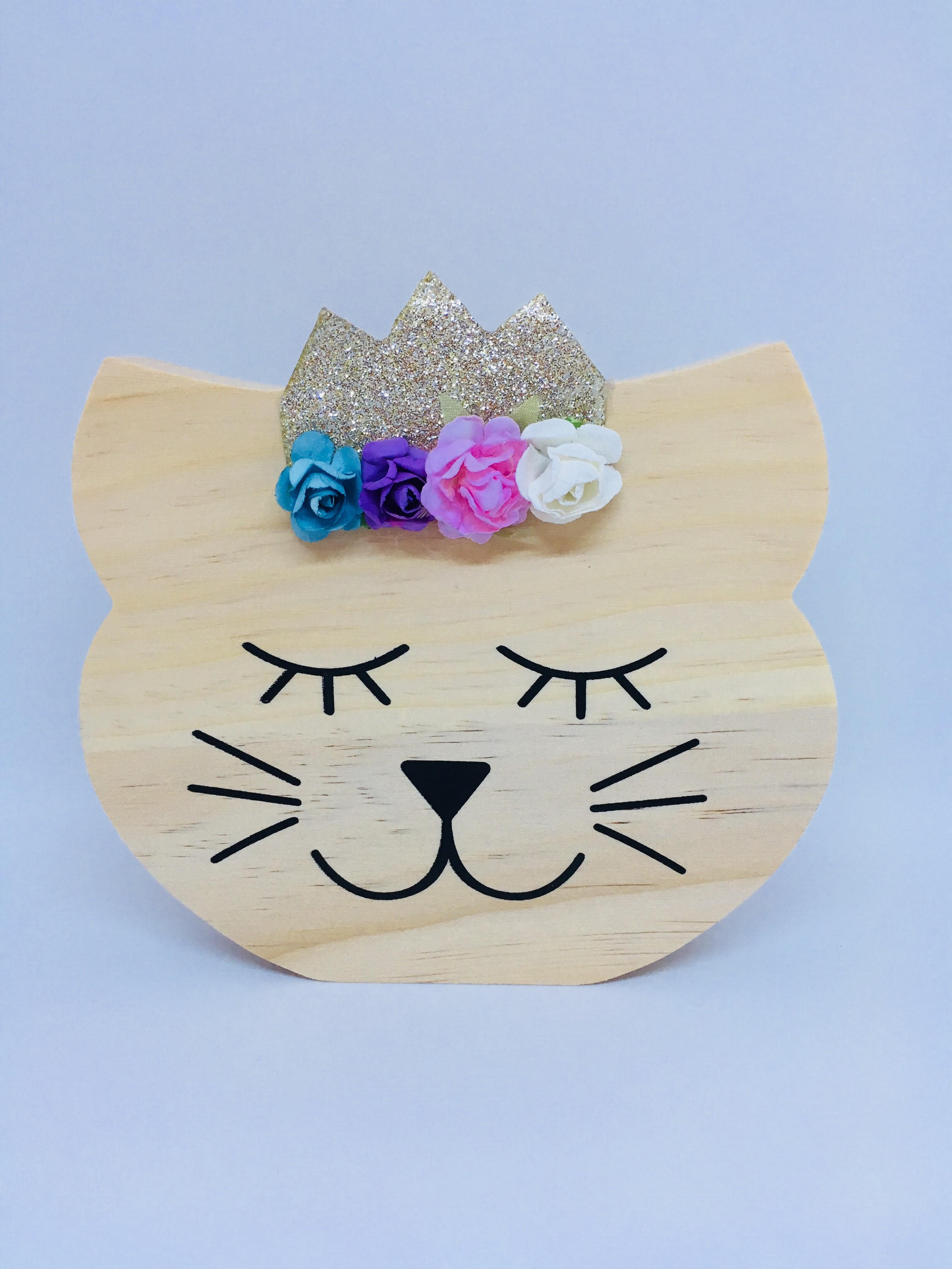 Tete de Chat, Decoration Bois