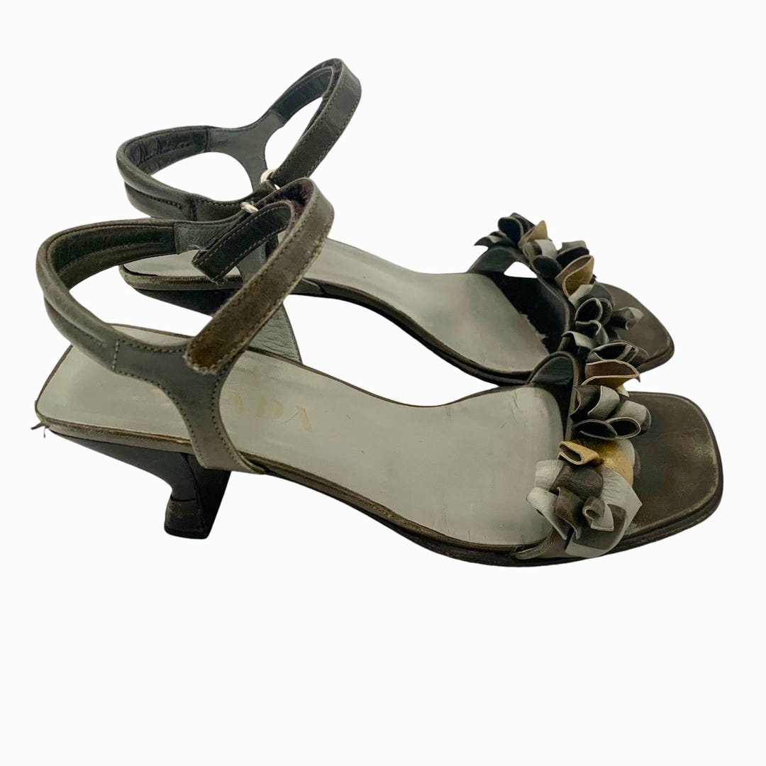 SS2000 PRADA プラダ ヘビ革 ストラップサンダル　希少 イタリア製 SS2000 PRADA プラダ ヘビ革 ストラップサンダル 希少
