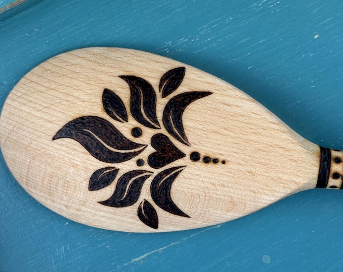 Pyrography Wooden Spoon – Shaded Heart Flower, Geometric Handle, Handmade England