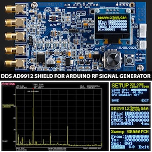Könnte beinhalten: Eine blaue Leiterplatte mit goldenen Steckverbindern und einem kleinen LCD-Bildschirm, auf dem der Text "DDS9912 Sweep G&A" angezeigt wird. Der Bildschirm zeigt auch die folgenden Werte an: RFsin: 100000000, HSTL: 200000000, CMOS: 100000000, Div: 00001, 4dBm. Die Platine ist mit "DDS AD9912 Shield for Arduino RF Signal Generator" beschriftet.