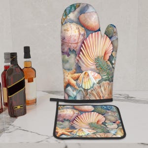 Seashell Oven Mitt & Pot Holder Set – 2pc Coastal Kitchen Set – Waterproof Heat Resistant Ocean Beach Themed Cooking Gift