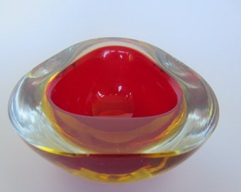 Murano poli seguso era triangle sommerso geode bowl cherry red and golden amber