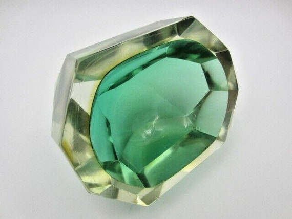 Mandruzzato Faceted green amber in blue Murano So… - image 6