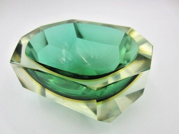 Mandruzzato Faceted green amber in blue Murano So… - image 9