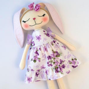 ぬいぐるみのウサギ人形、パーソナライズされたウサギのぬいぐるみ人形、手作りの布製の初めての赤ちゃん人形