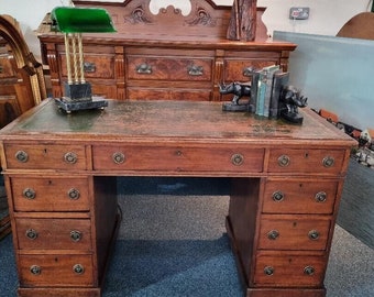 Twin Pedestal Kneehole Desk